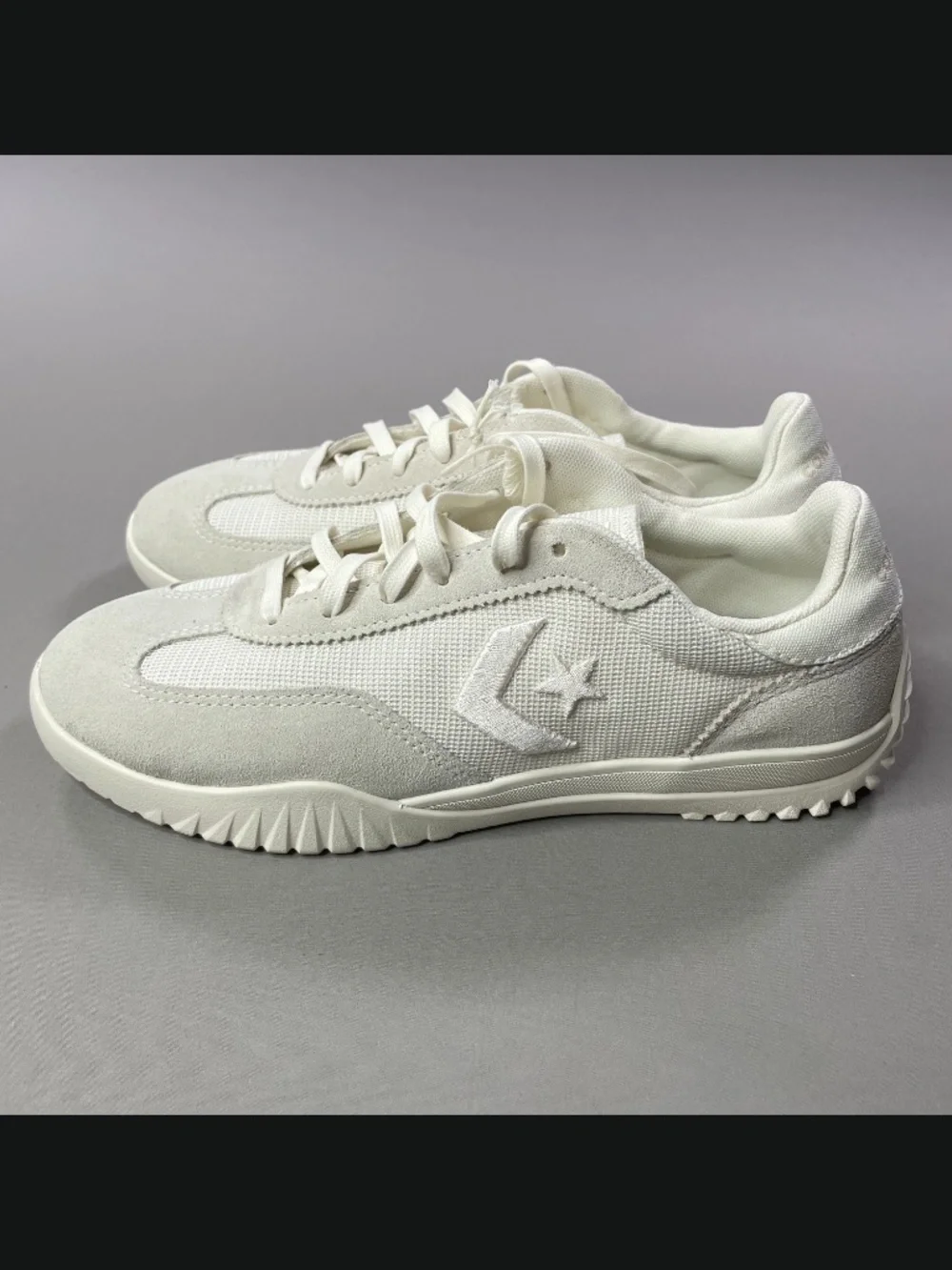 NEW Converse Shoes Womens 9 off white beige suede leather run star trainers